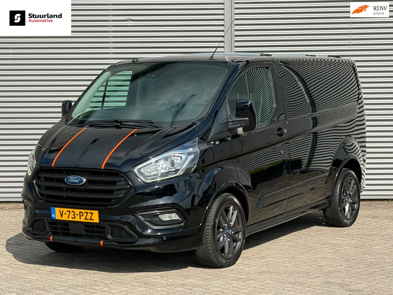 Ford Transit Custom - 290 2.0 TDCI L1H1 Sport Navi/ Airco/ Cruise/ PDC/ Camera/ Elek. Stoelen/ Trekhaak/ 3zits/ - AutoWereld.nl