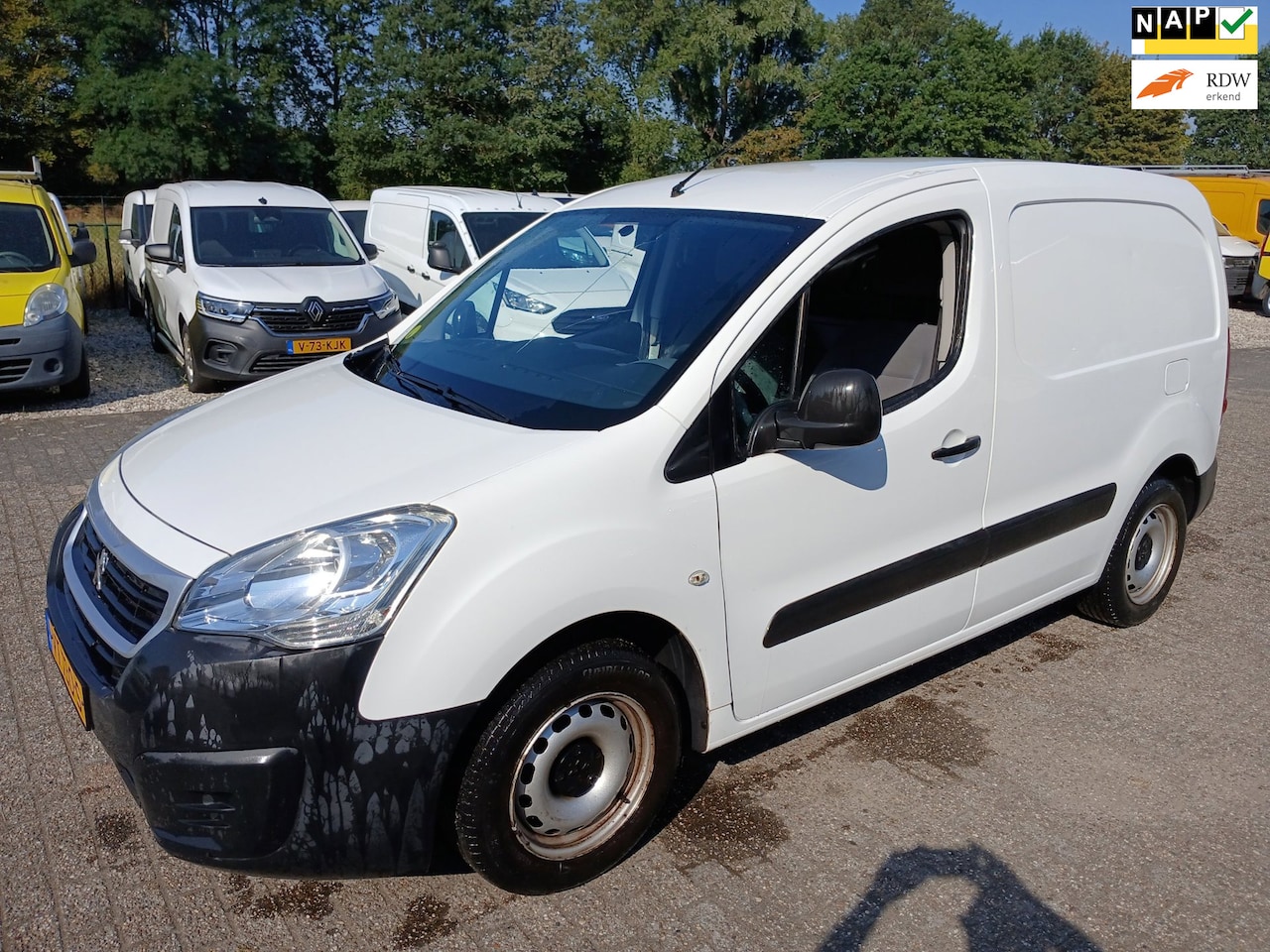 Peugeot Partner - 120 1.6 HDi 75 L1 XR 120 1.6 HDi 75 L1 XR - AutoWereld.nl