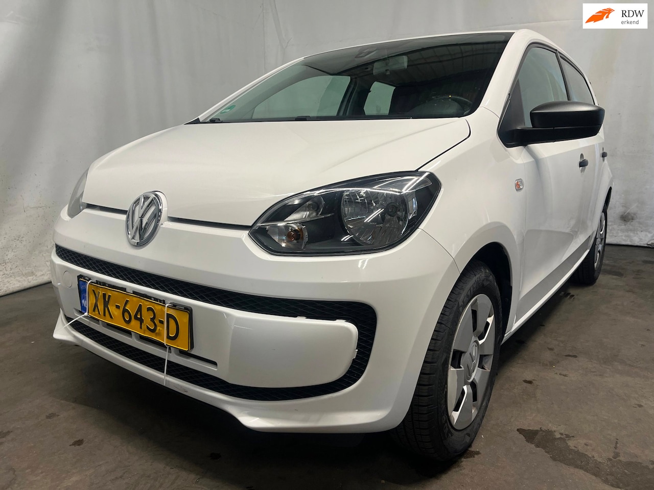 Volkswagen Up! - 1.0 move up! BlueMotion - Achter Schade - Glasbreuk - AutoWereld.nl