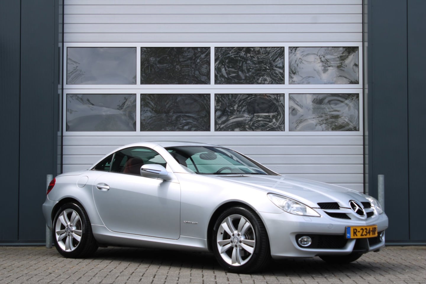 Mercedes-Benz SLK-klasse - 200 K. Automaat Clima/Cruise/Bi-Xenon/Stoelverwarming/Bluetooth/Leder/RadioCD/17"LM/APK:07 - AutoWereld.nl