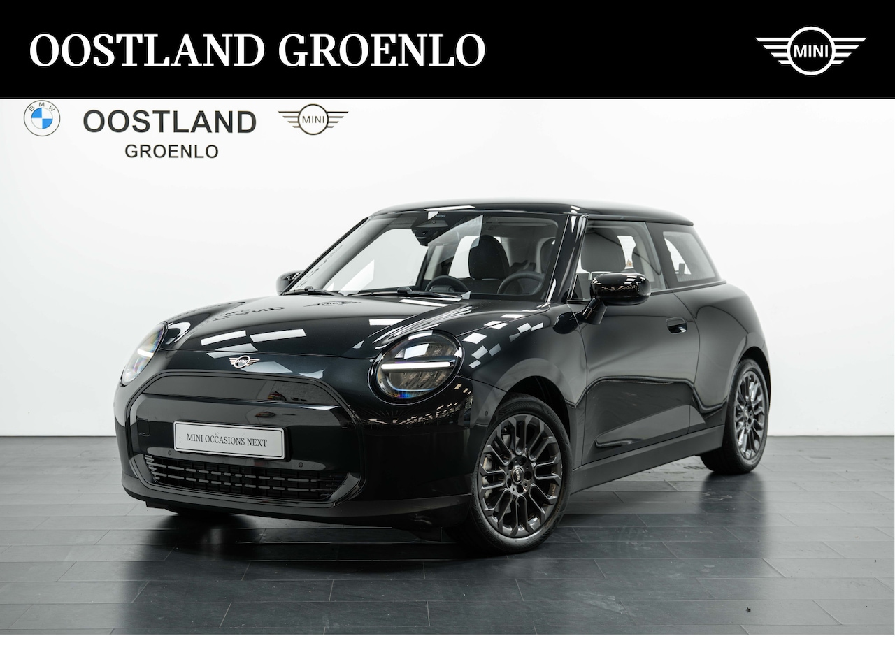 MINI 3-Deurs - Hatchback Cooper E / Essential / Pakket XS / Stoelverwarming / Head-up display / 17" U-Spo - AutoWereld.nl