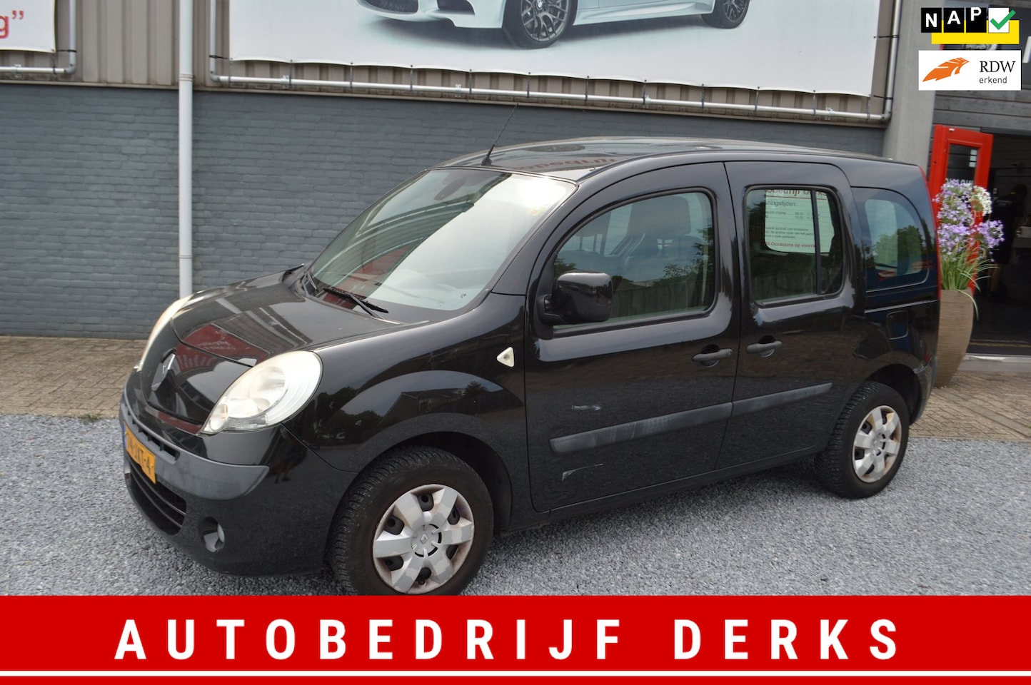 Renault Kangoo Family - 1.6-16V Expression Airco 2x Schuifdeur Trekhaak APK - AutoWereld.nl