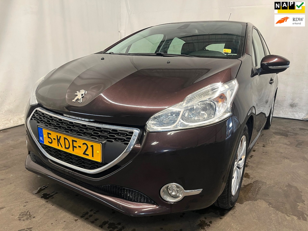 Peugeot 208 - 1.2 VTi Envy - Motor Loopt Onregelmatig - AutoWereld.nl