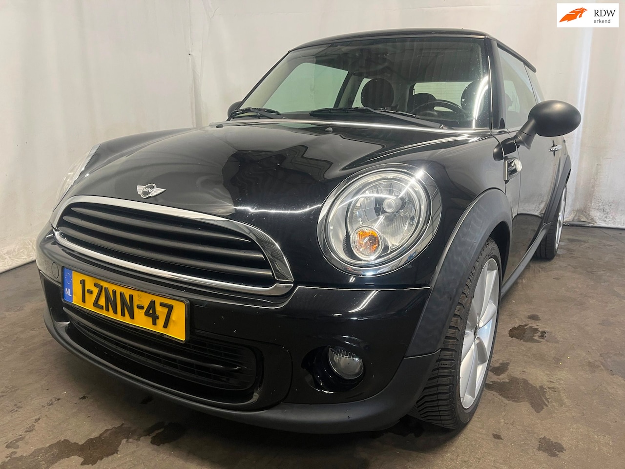 MINI 3-Deurs - 1.6 One - Motor Tikt - Schade - AutoWereld.nl