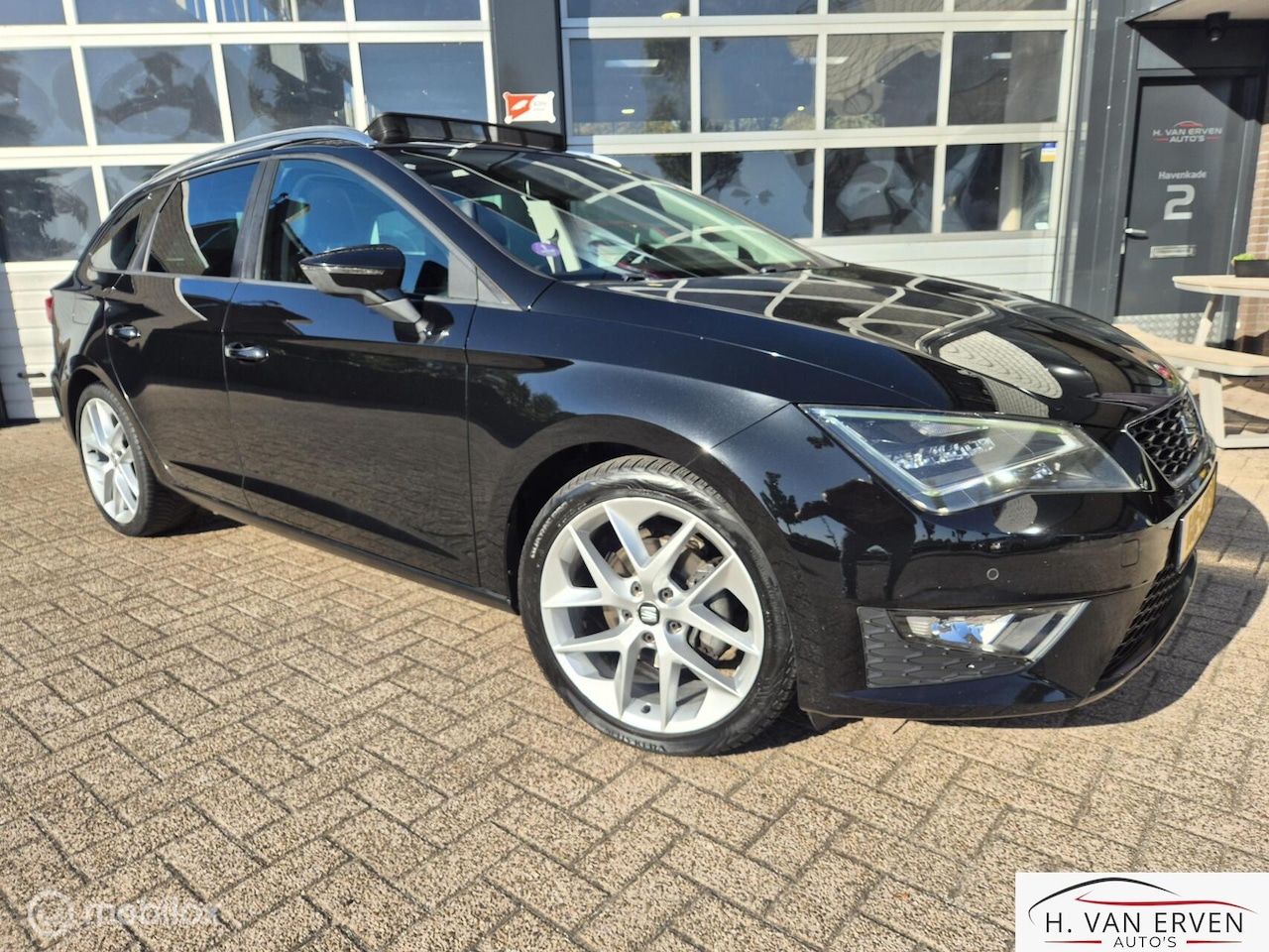 SEAT Leon ST - 1.4 FR DSG SCHUIFKANTELDAK 18" LED PDC - AutoWereld.nl