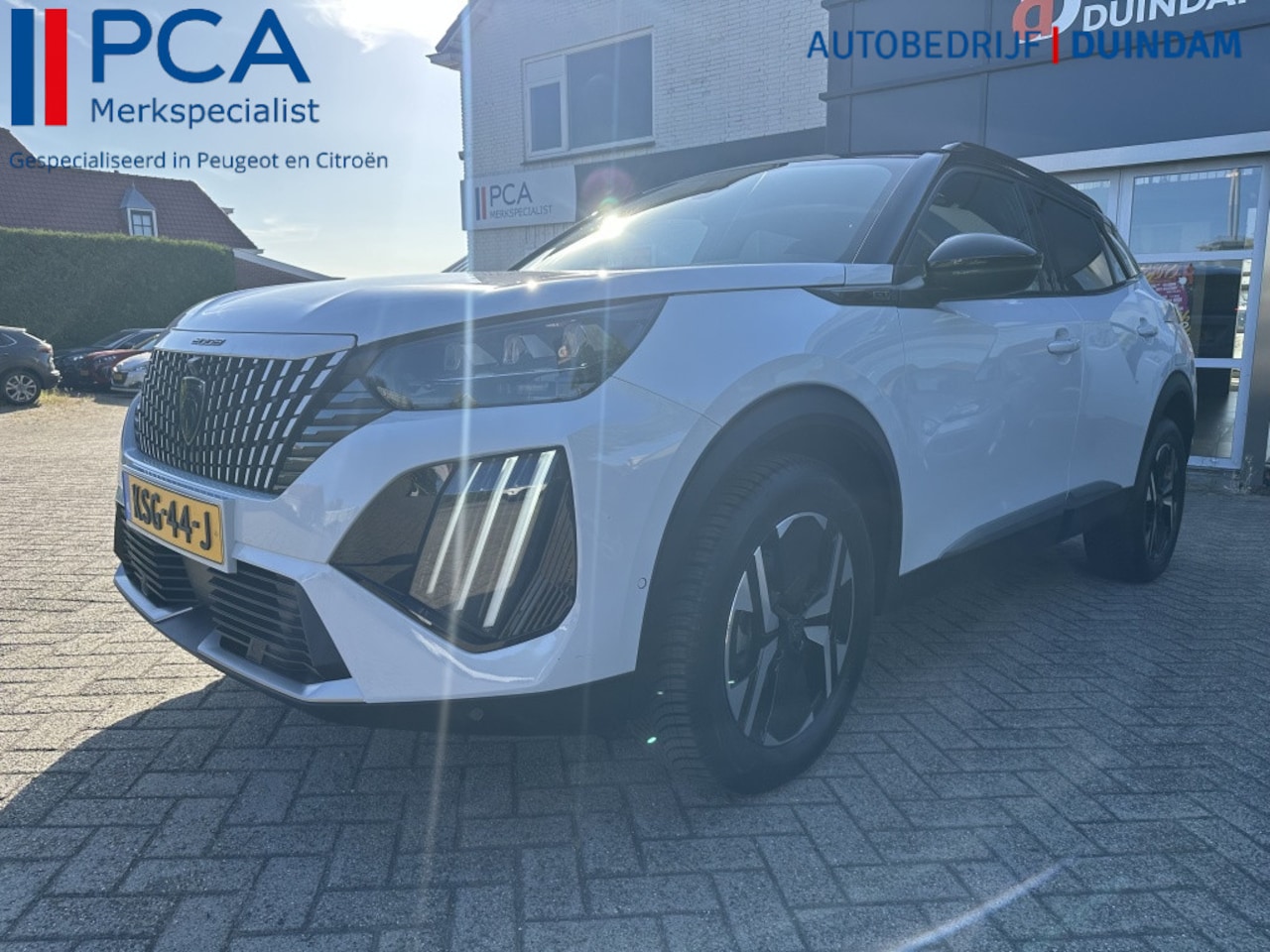 Peugeot 2008 - 1.2 Hybrid 136 GT | Camera voor & achter | Adaptive cruise control | - AutoWereld.nl