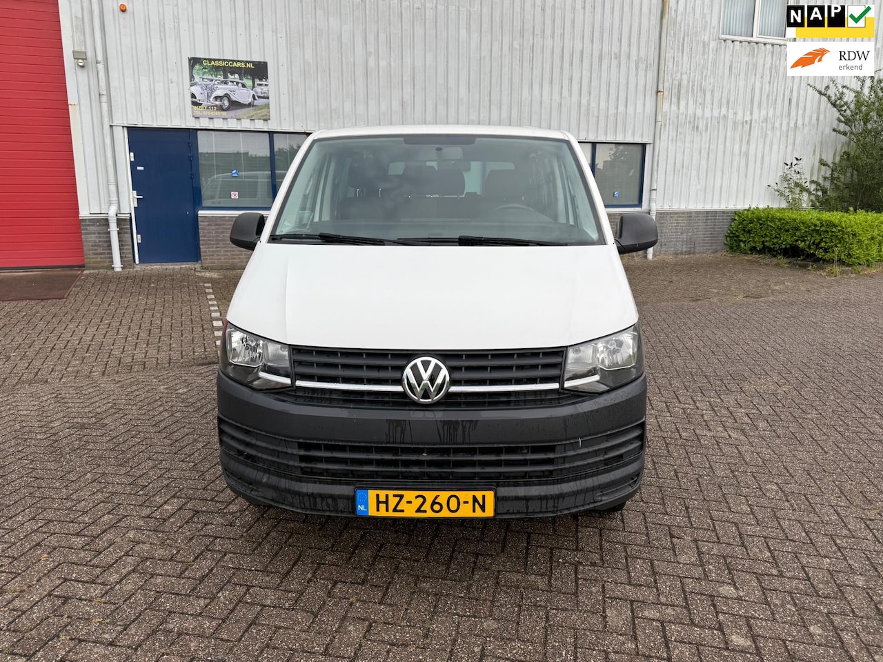 Volkswagen Transporter Kombi - 2.0 TDI L1H1 Highline ((( 9-persoos ))) clima - AutoWereld.nl