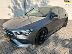 Mercedes-Benz CLA-klasse Shooting Brake - 200 Business Solution AMG Pano Sfeerverlichting Trekhaak Camera's NL-Auto Apk 04-2028