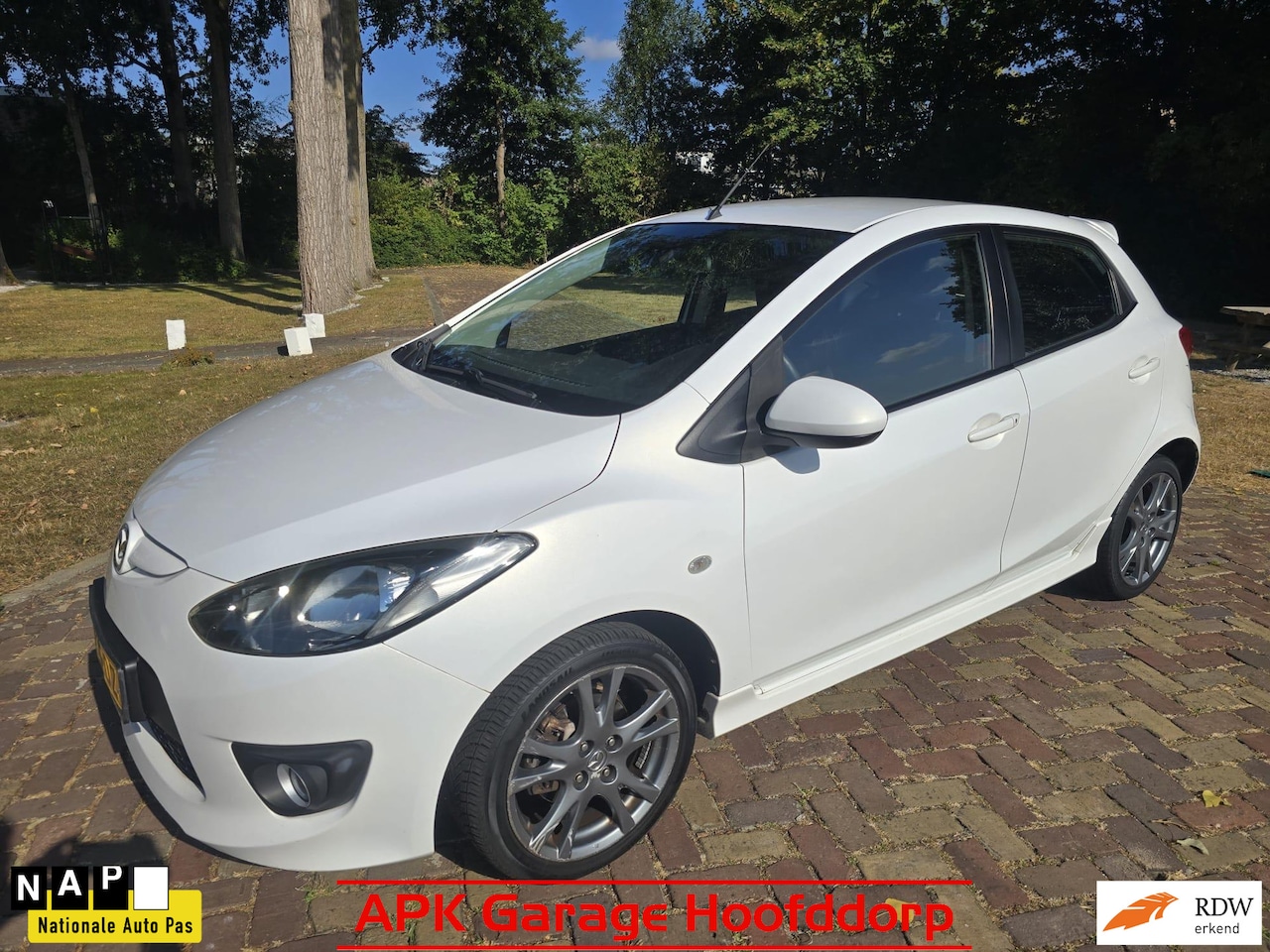 Mazda 2 - / GT-M / 1.5 S-VT Executive / 103 PK - AutoWereld.nl