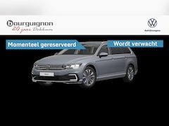 Volkswagen Passat Variant - 1.4 TSI PHEV GTE Business | 218Pk | A-Camera | Trekhaak | ERGO Massage |