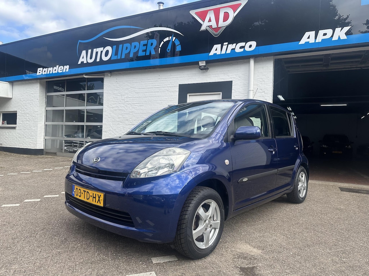 Daihatsu Sirion 2 - 1.0-12V Trend /Nieuwe apk bij aflevering/Airco/5 drs/Lm velgen - AutoWereld.nl