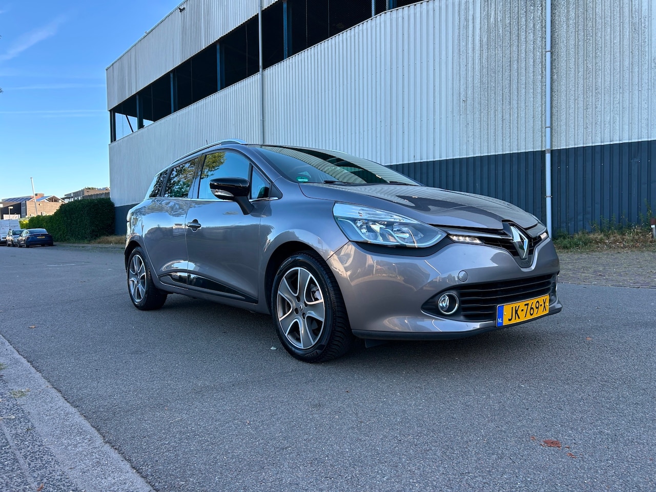 Renault Clio Estate - 0.9 TCe Night&Day Navi/DAB/Led/Cruise/Bluetooth/PDC - AutoWereld.nl