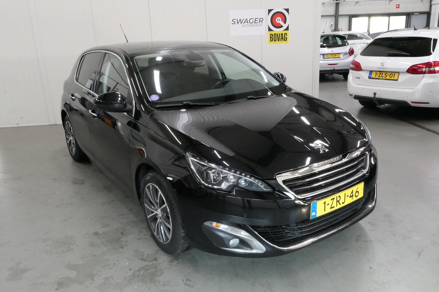 Peugeot 308 - 1.2 PureTech Blue Lease Premium 1.2 PureTech 130pk Blue Lease Premium (Goed onderhouden) - AutoWereld.nl