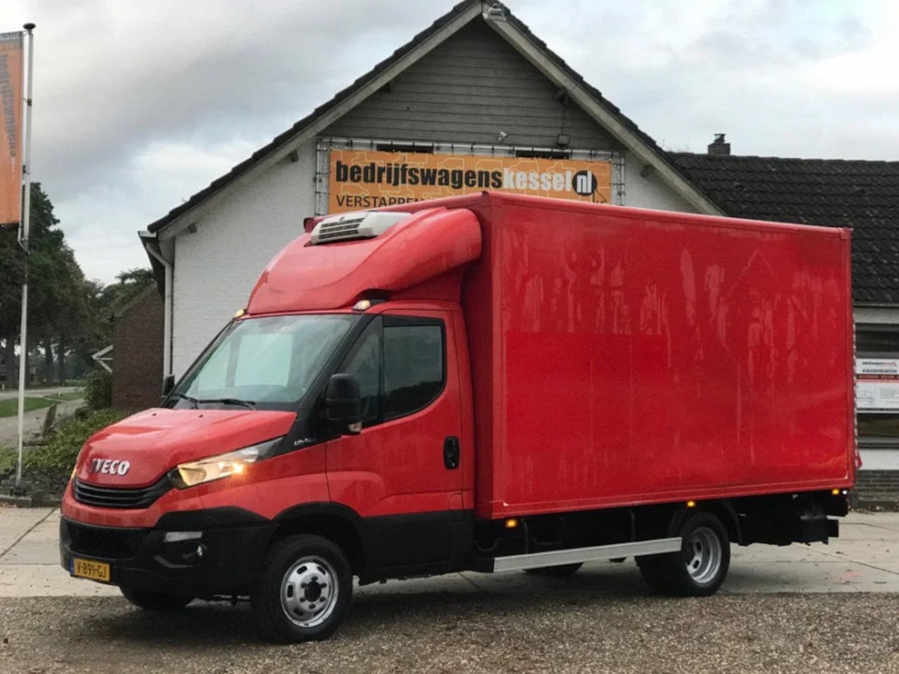 Iveco Daily - 40C15 3.0 HPi Euro 6 Koelkoffer Laadklep - AutoWereld.nl