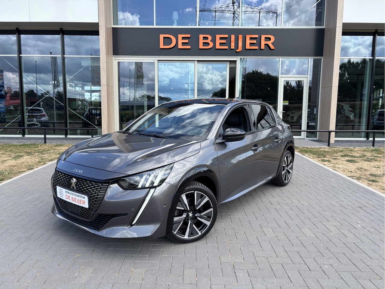 Peugeot 208 - 1.2 GT 100pk Navi I Camera I Carplay - AutoWereld.nl