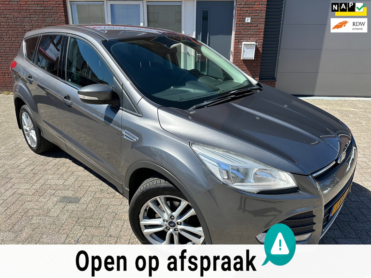 Ford Kuga - 1.6 / Airco / PDC / Cruise / Clima / NAP - AutoWereld.nl