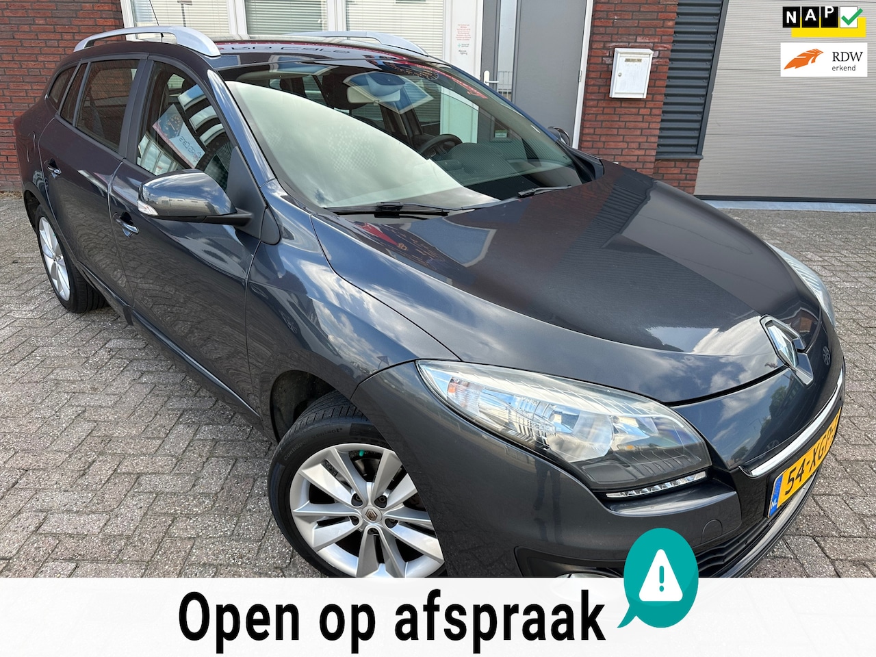 Renault Mégane Estate - 1.2 TCe Expression / Navi / Clima / Cruise / NAP - AutoWereld.nl