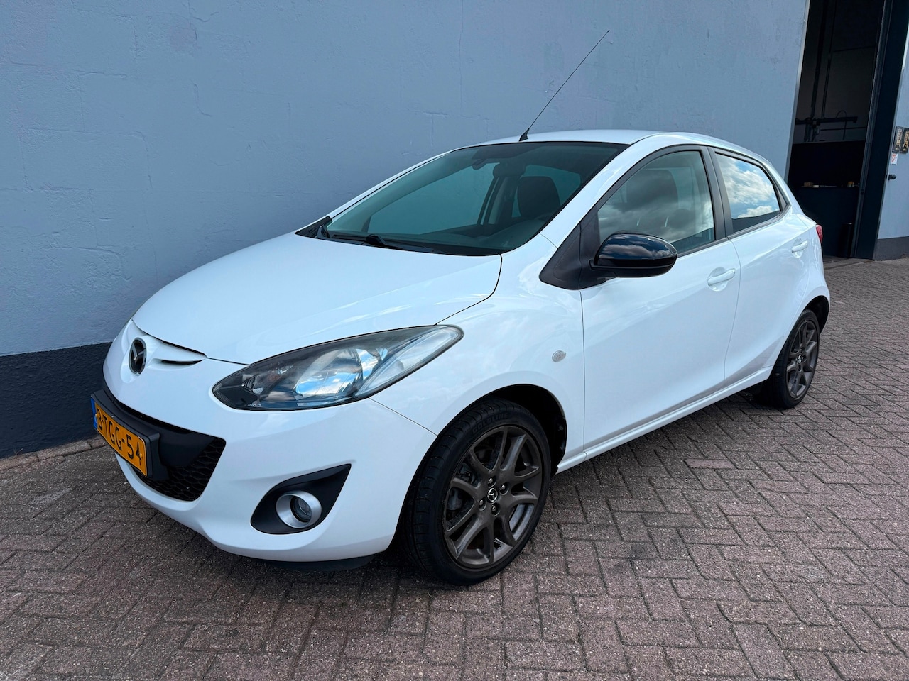 Mazda 2 - 1.3 TS Plus 5-Deurs - Airco - LMV - AutoWereld.nl