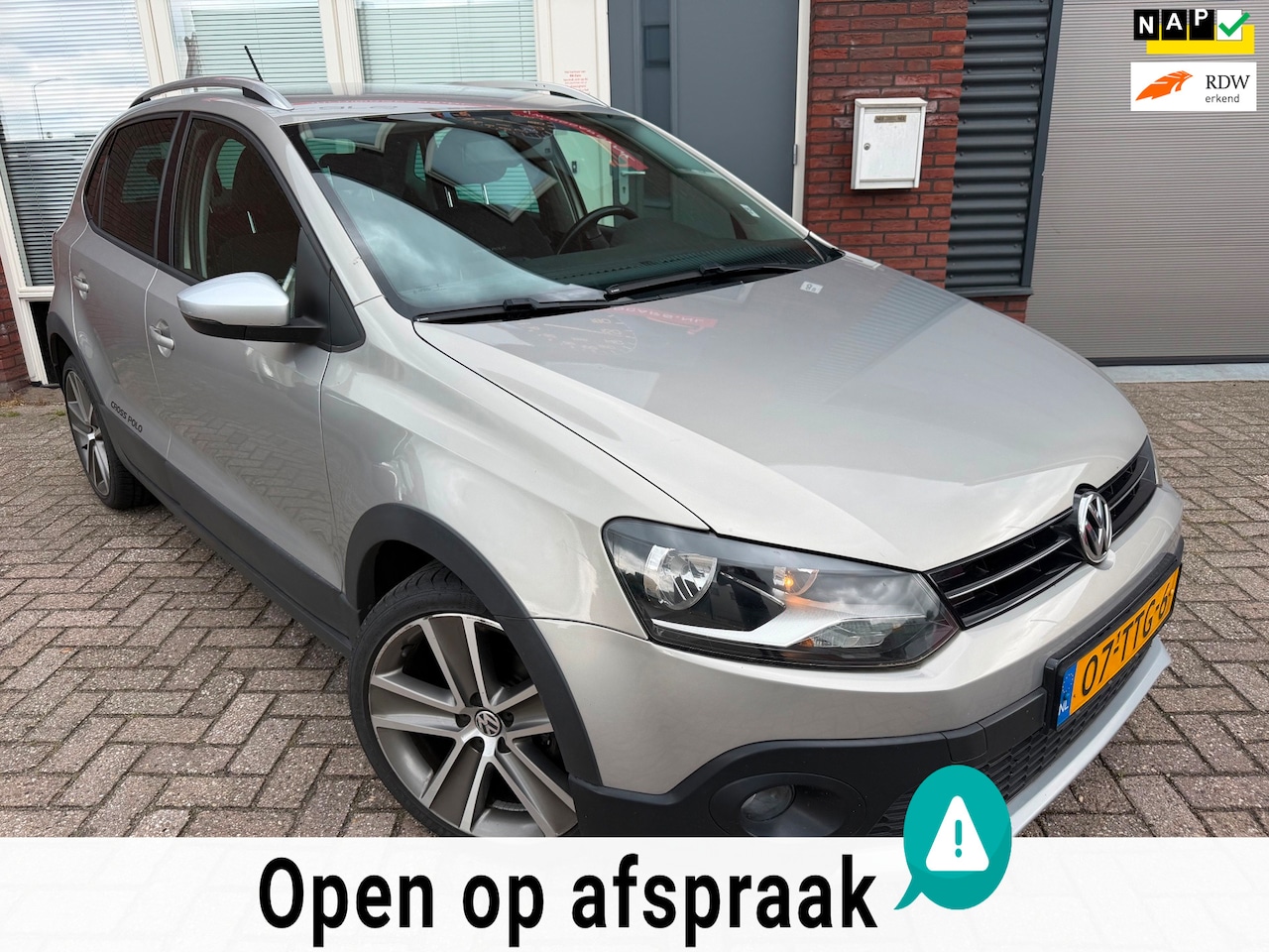 Volkswagen Polo - 1.2 TSI Cross / Clima / PDC / Cruise / LM / NAP - AutoWereld.nl