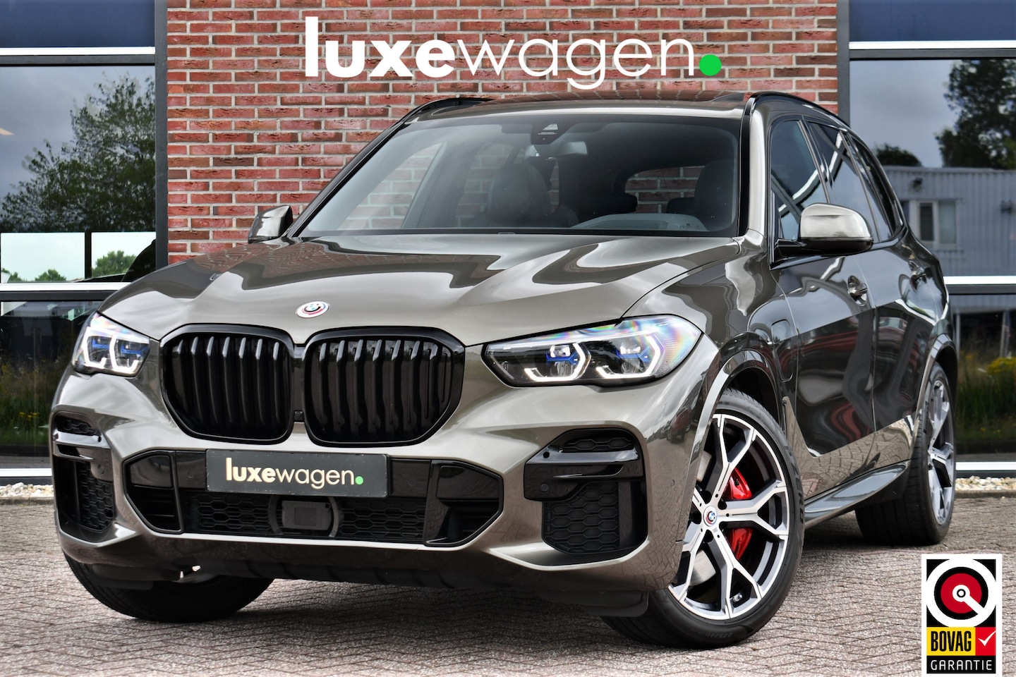 BMW X5 - xDrive45e M-Sport Pano ACC Trekh HUD H/K Laser-LED - AutoWereld.nl