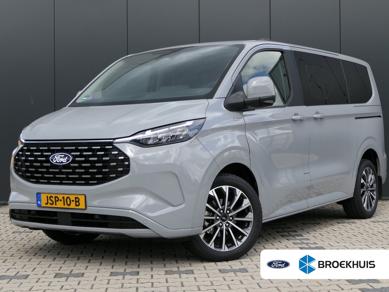Ford Tourneo Custom - 340 2.5 PHEV L1H1 Titanium X | Luxury | Dubbele Elektrische Schuifdeur | Panoramadak | Led - AutoWereld.nl