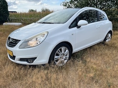 Opel Corsa - 1.4-16V Color Edition