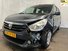 Dacia Lodgy - 1.2 TCe Lauréate 7p.- Frontschade