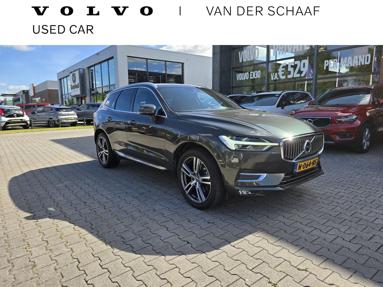 Volvo XC60 - 2.0 T5 AWD Inscription Leder / Automaat / Trekhaak / Achteruitrijdcamera/ Parkeersensoren - AutoWereld.nl