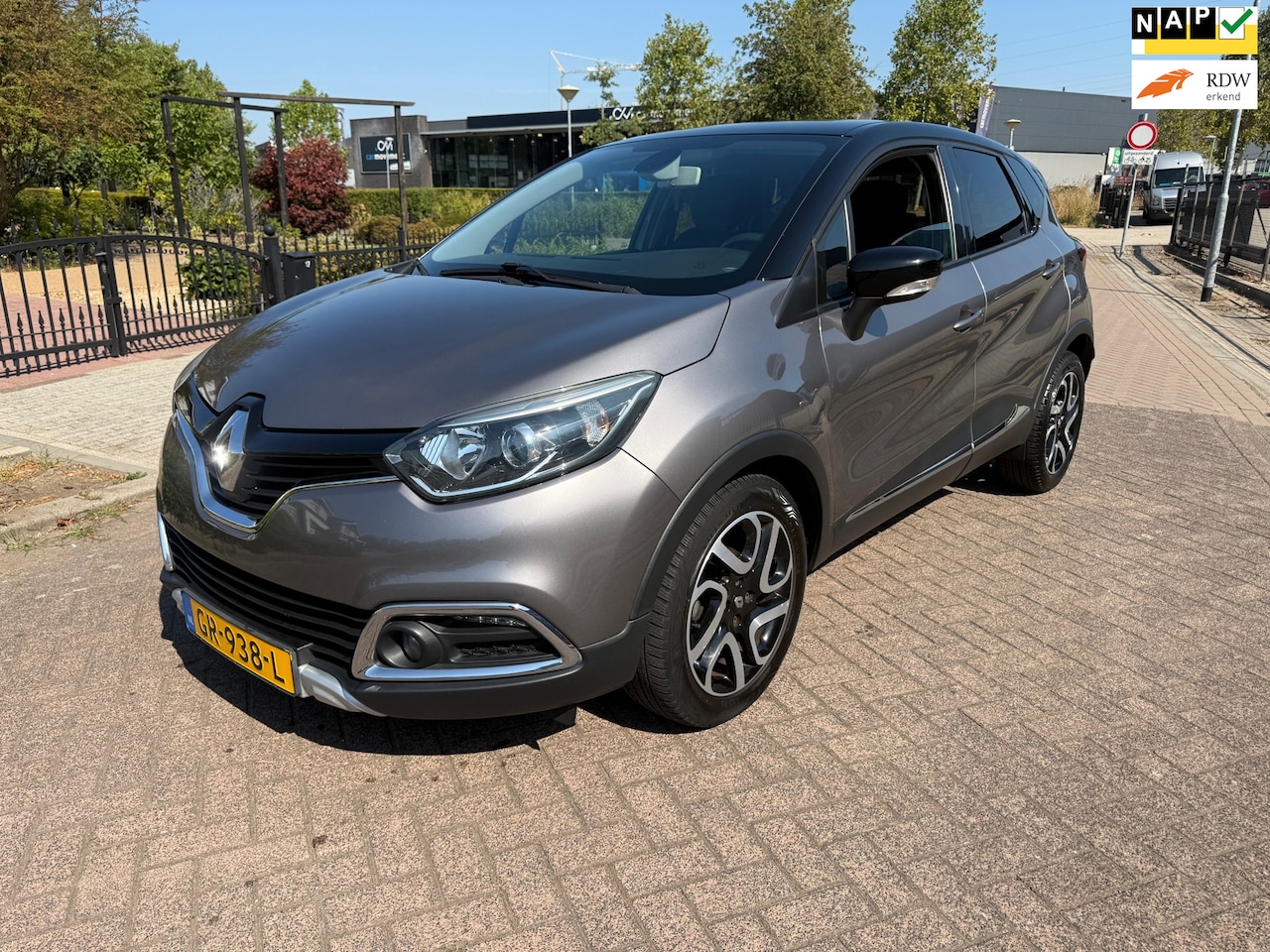 Renault Captur - 0.9 TCe Helly Hansen **ZEER NETJES** CAMERA** - AutoWereld.nl