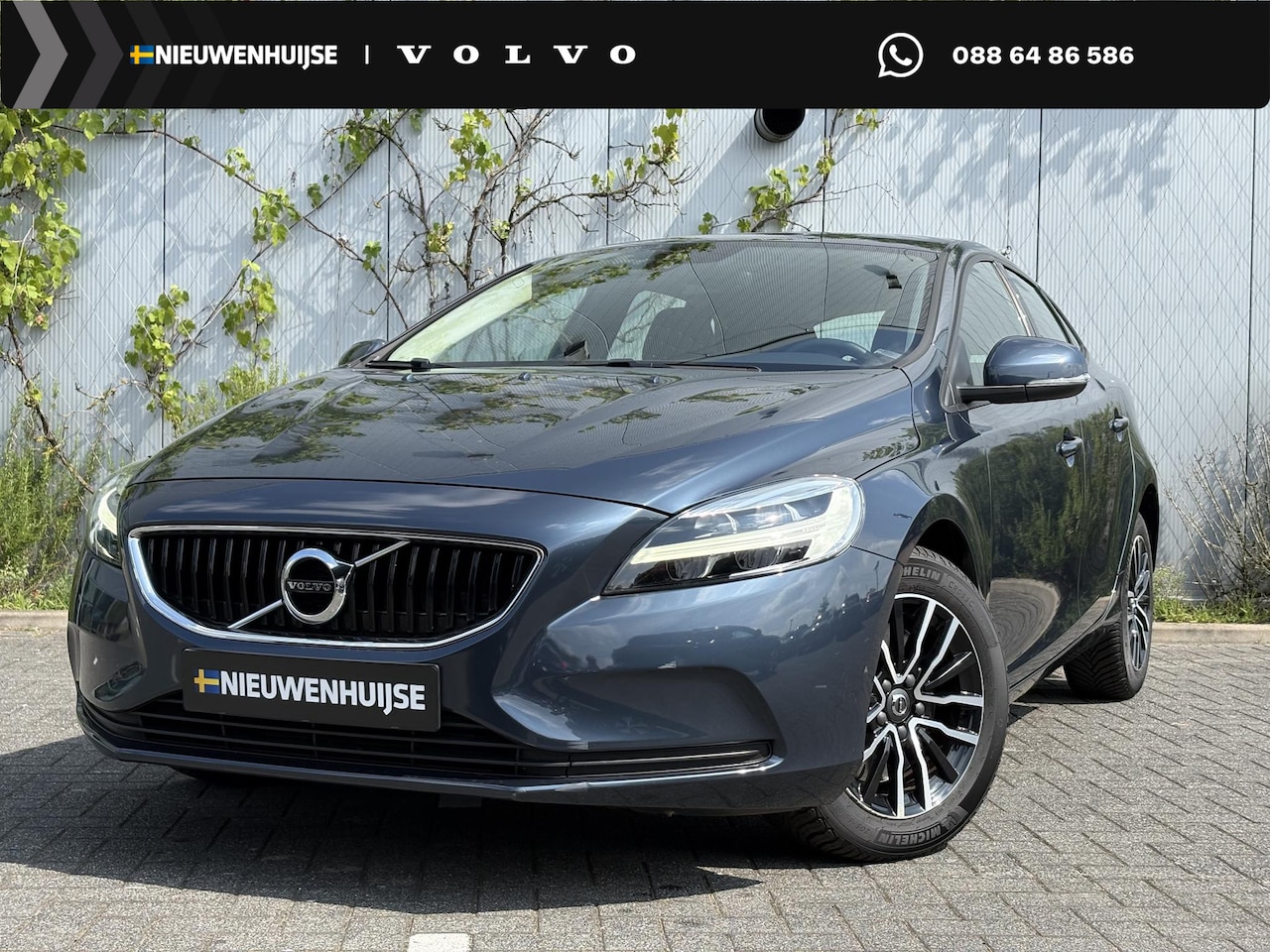 Volvo V40 - 1.5 T2 Polar+ | Navigatie | Stoelverwarming | Bluetooth | LED Koplampen | Parkeersensoren - AutoWereld.nl