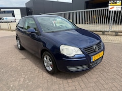 Volkswagen Polo - 1.2-12V Optive *NWE APK