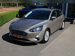Ford Focus - 1.0 EcoBoost 125 PK Titanium Business NAVIGATIE | KEYLESS | PARKEERSENSOR