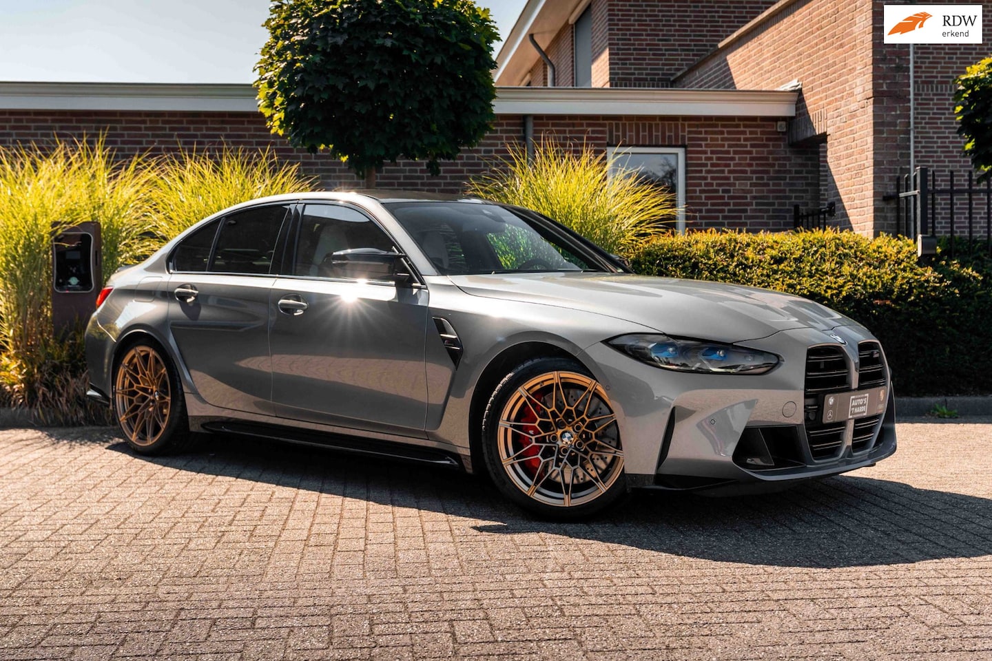 BMW M3 - 3-serie xDrive Competition 510 PK | Akrapovic | Carbon | Harman Kardon | Laser | 20'' - AutoWereld.nl