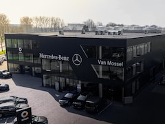 Mercedes-Benz GLA-Klasse - 180 AMG Line / Panaromadak / Achteruitrijcamera / Night-Pakket /