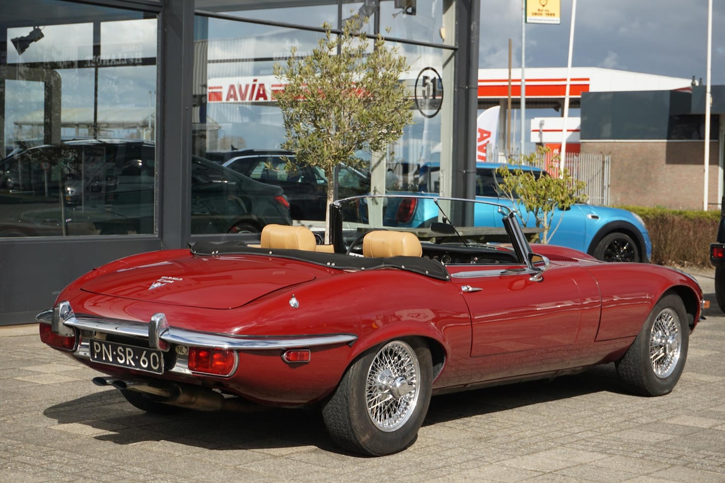 Jaguar E-type - V12 Vabriolet S3 - AutoWereld.nl