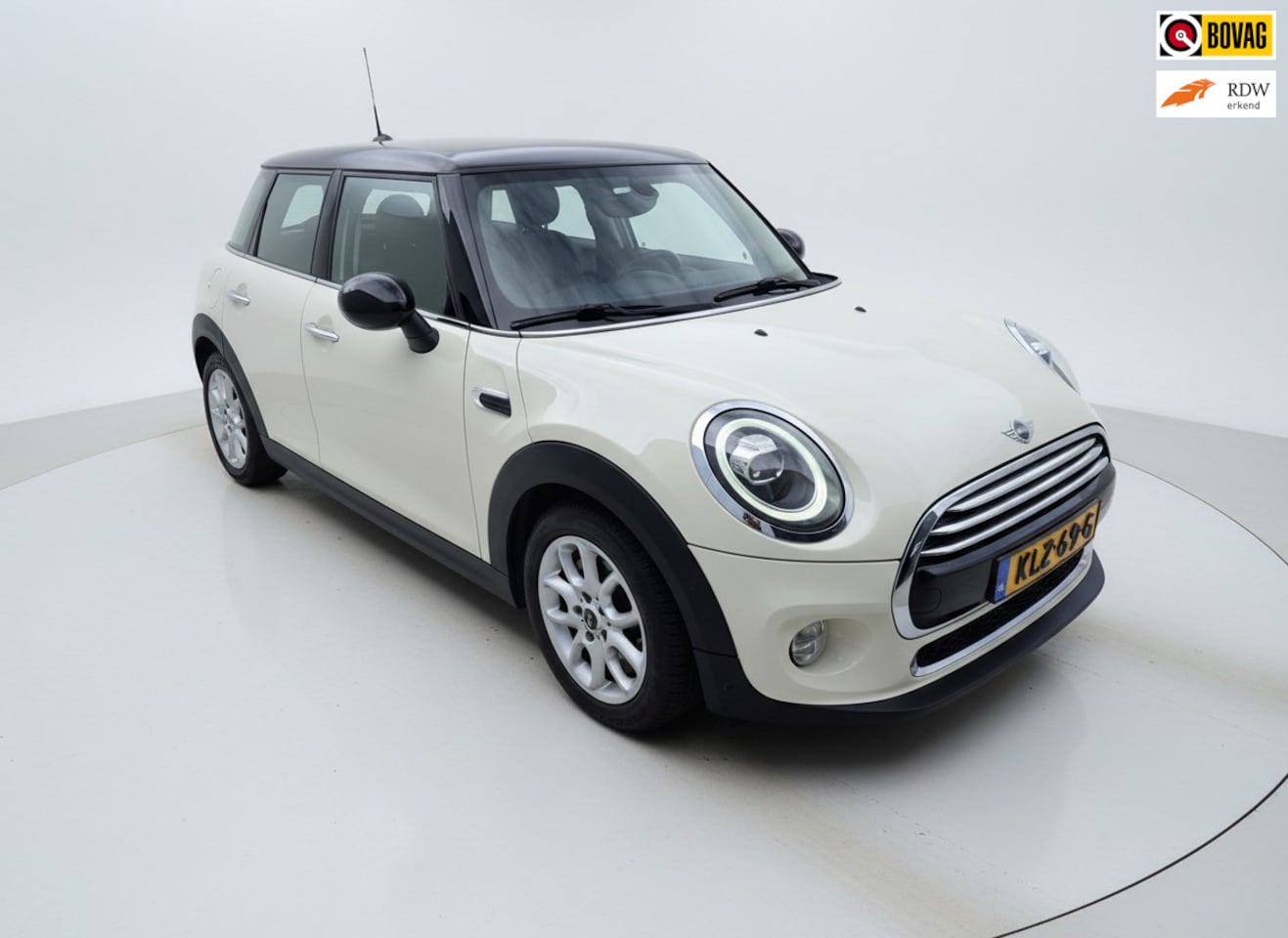 MINI 5-Deurs - 1.5 Cooper Chili|Stoelverw|PDC|NAVI - AutoWereld.nl