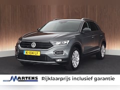 Volkswagen T-Roc - 1.5 TSI 150pk DSG Style Trekhaak Virtual cockpit Adaptive cruise Stoelverwaming PDC