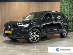 Volvo XC40 - B4 Plus Dark | Trekhaak | Harman Kardon | Bestuurdersstoel elektrisch geheugen | Adaptieve
