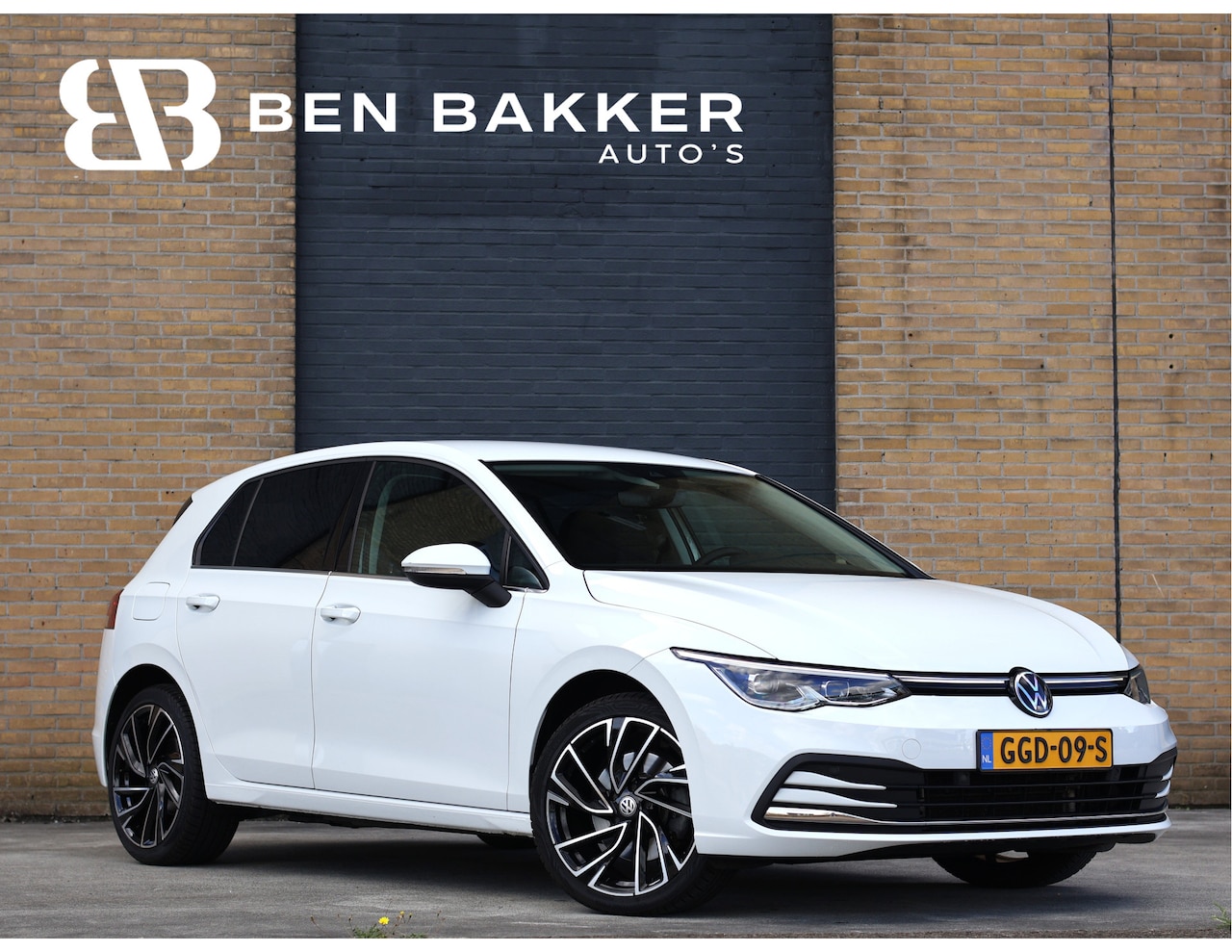 Volkswagen Golf - 1.4 eHybrid Style | 18" Adelaide LMV | ACC | Carplay | Memory | Massage - AutoWereld.nl