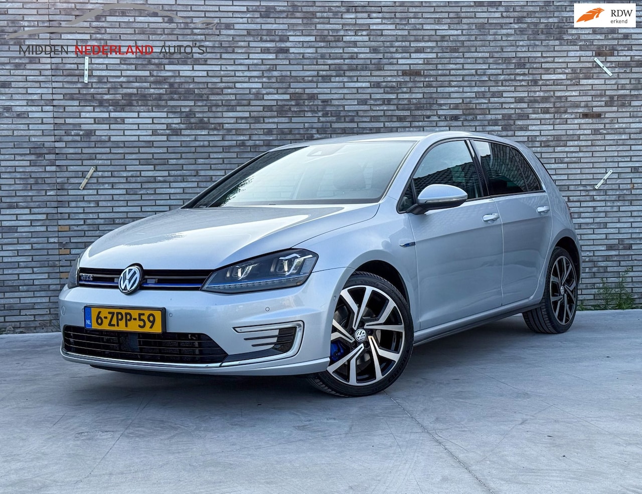 Volkswagen Golf - 1.4 TSI GTE * APPLE CAR PLAY & ANDROID AUTO * LED * NAP PAS * PDC * - AutoWereld.nl