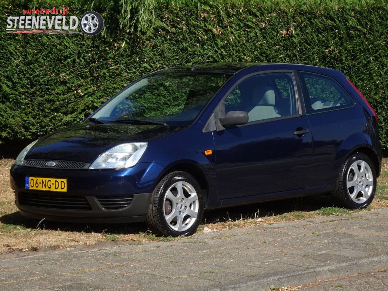 Ford Fiesta - 1.25 Celebration met Bluetooth en Trekhaak - AutoWereld.nl
