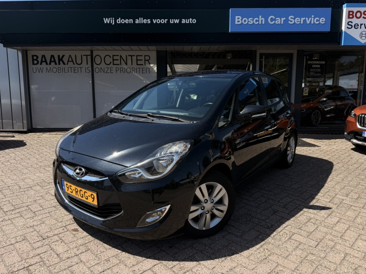 Hyundai ix20 - 1.6i i-Vision | Navigatie | Camera | Climate - AutoWereld.nl