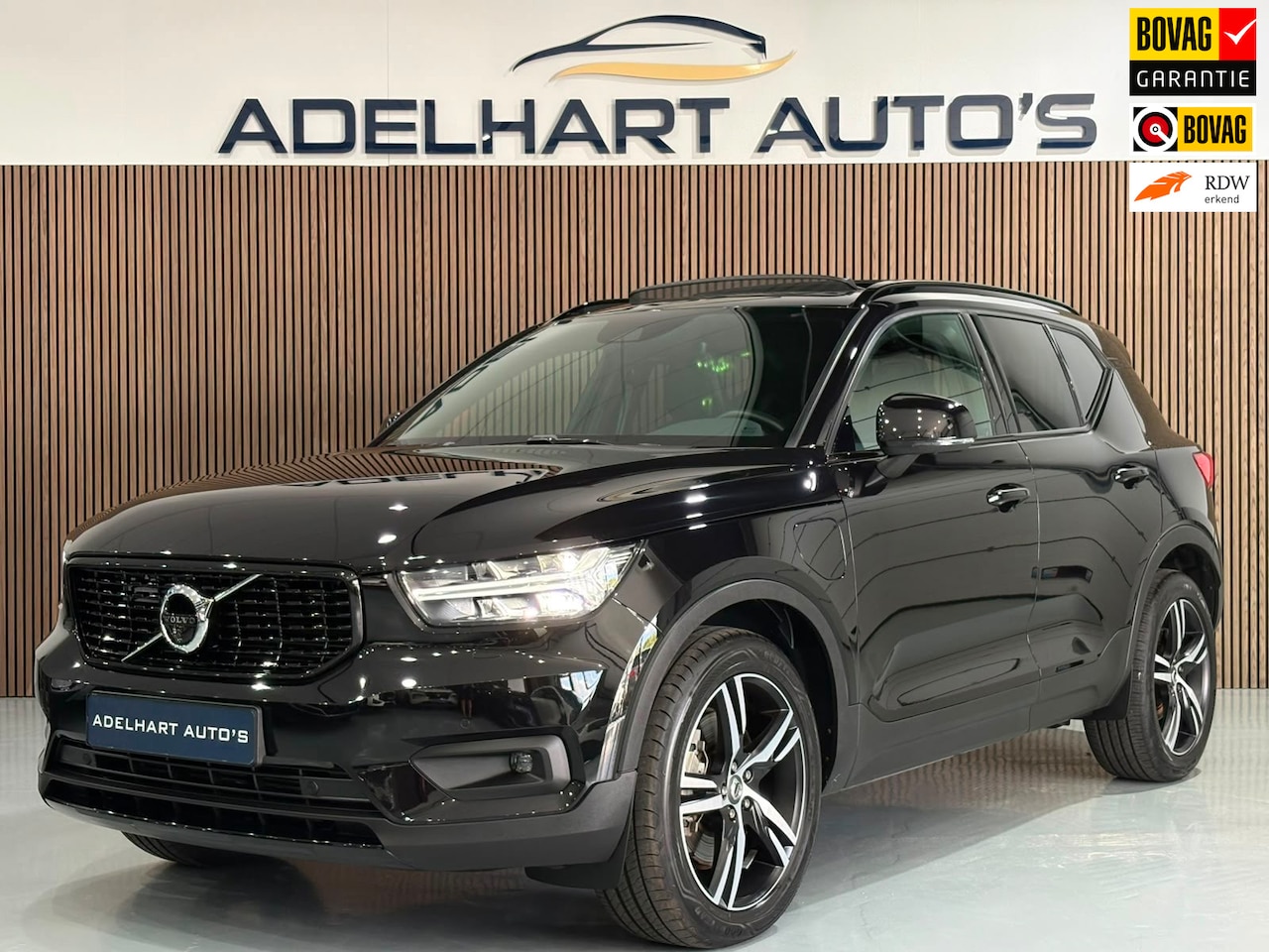 Volvo XC40 - 1.5 T5 Recharge R-Design Automaat / Panorama dak / Lederen interieur / Harman Kardon / Ele - AutoWereld.nl