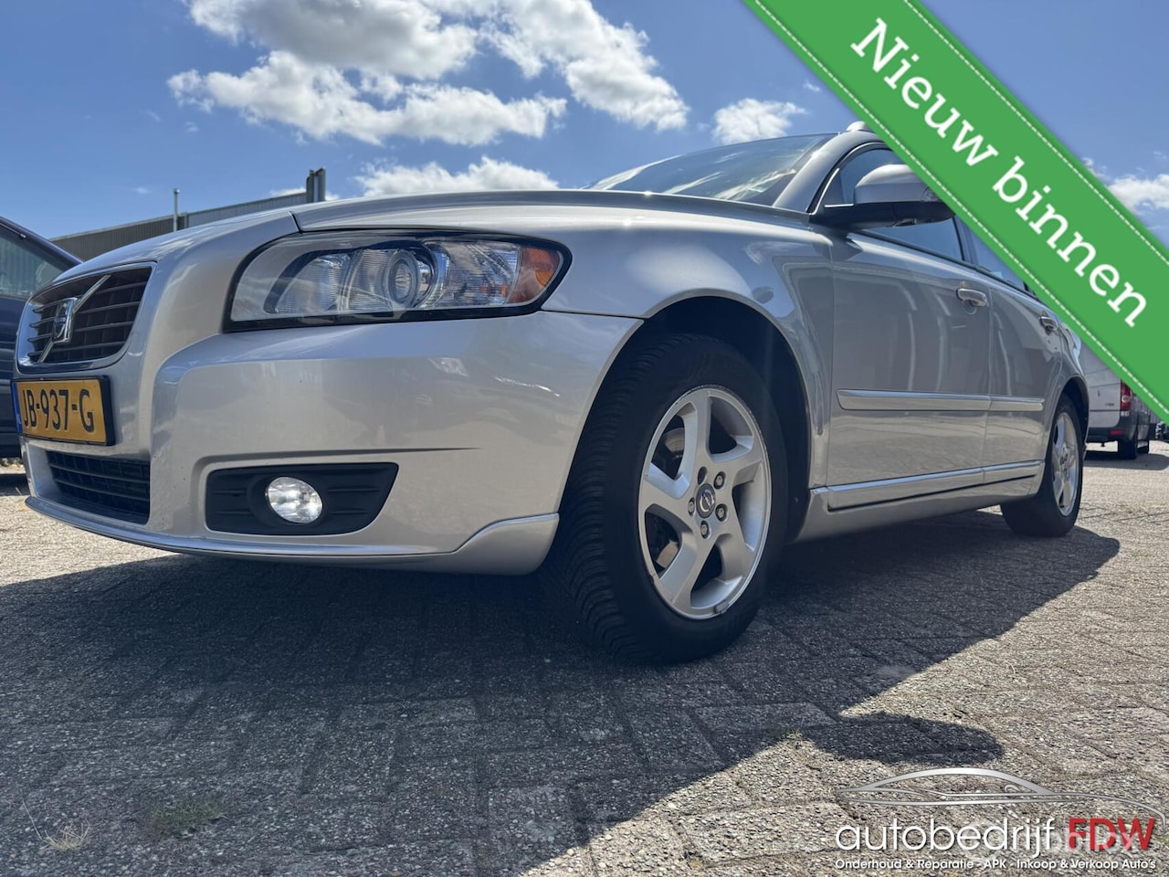 Volvo V50 - 1.6 D2 S/S/TREKHAAK/AIRCO/PARK SENSOR/LM VELGEN - AutoWereld.nl