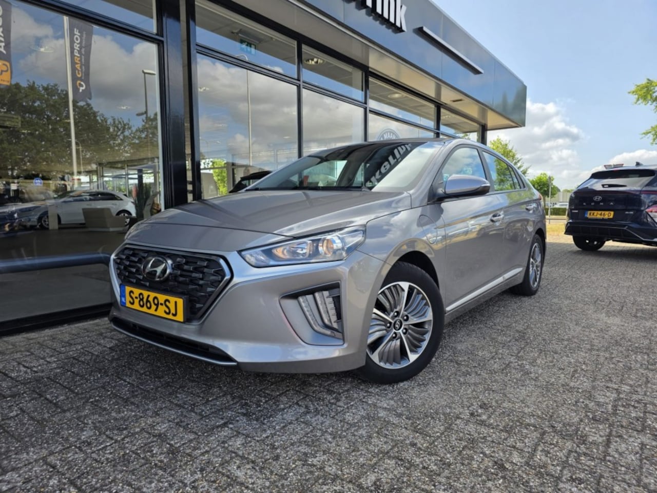 Hyundai IONIQ - 1.6 GDI PHEV COMFORT PLUG- IN + STOEL/STUURVERWARMING - AutoWereld.nl