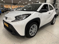Toyota Aygo X - 1.0 VVT-I Multimedia Apple Android Airco Cruise Lane