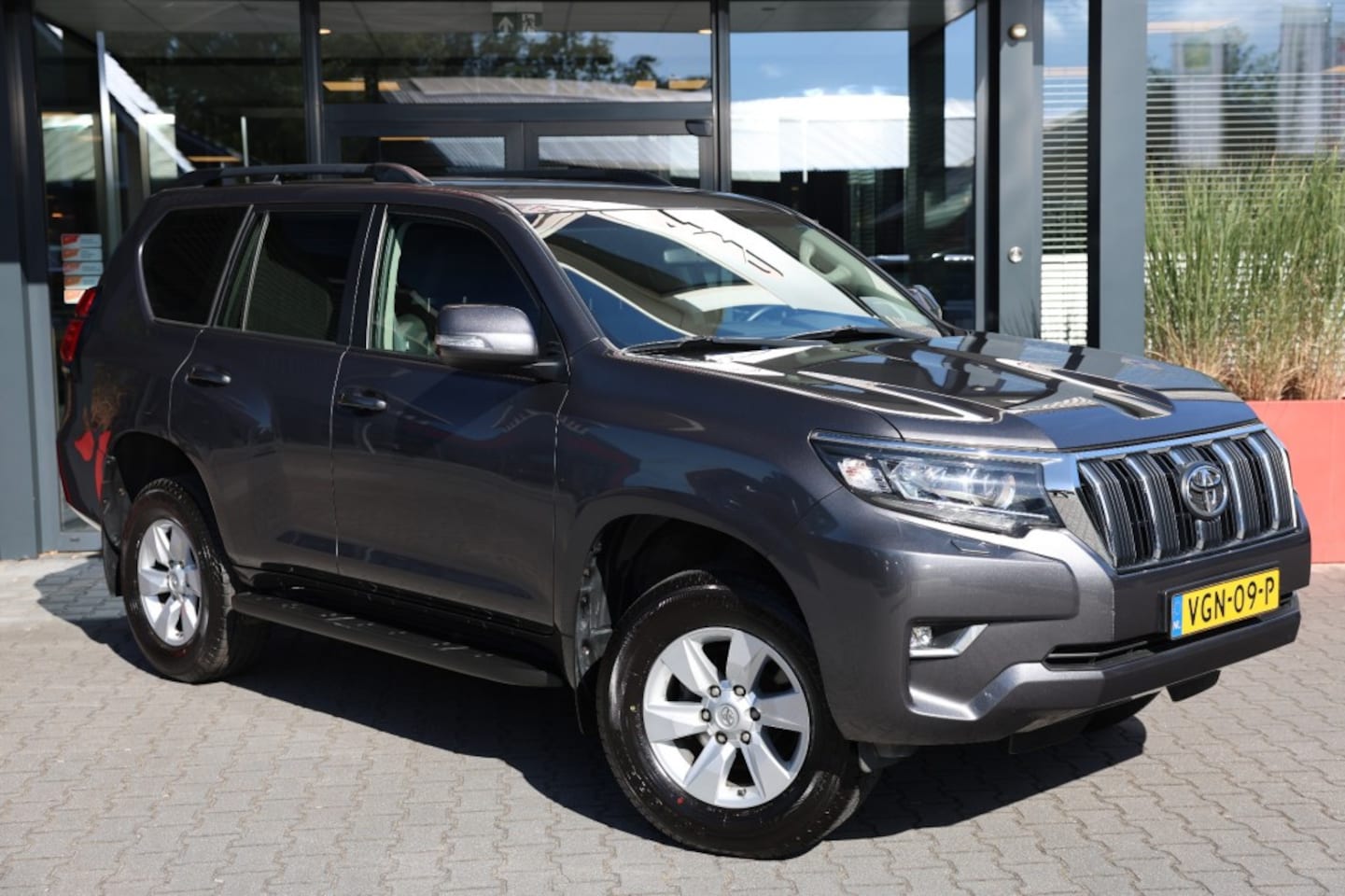 Toyota Land Cruiser 150 - 2.8 D-4D 5DRS CHALLENGER A/T VAN - AutoWereld.nl