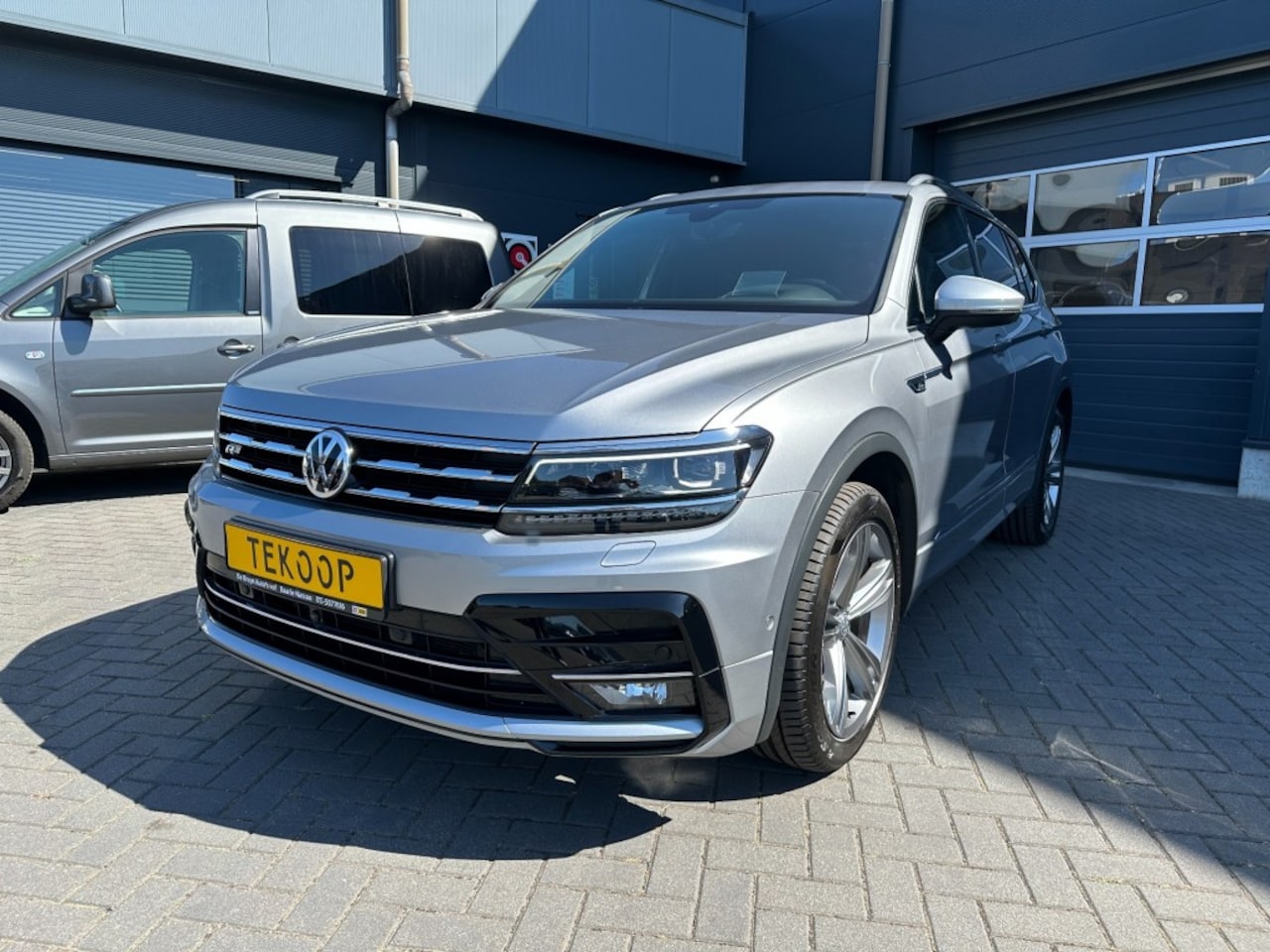 Volkswagen Tiguan Allspace - All-Space 1.5 TSi R-Line 7 pers. Camera schuifdak Leder Trekhaak - AutoWereld.nl