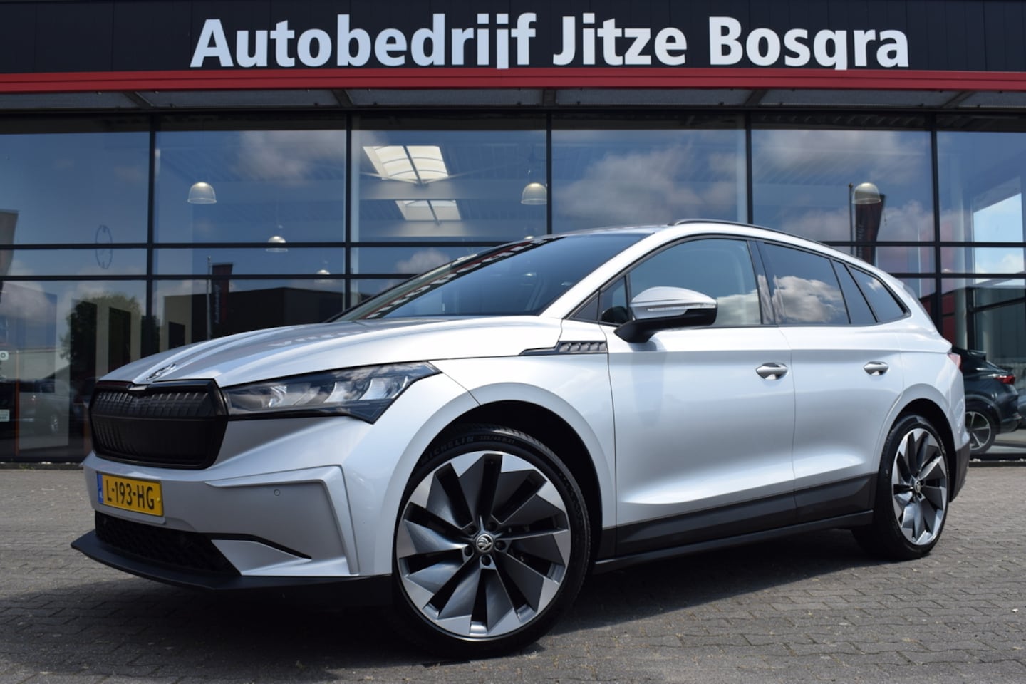 Skoda Enyaq iV - 60 SOH 91% LED | Carplay | Virtual | Standkachel | Camera | Half Leder | Sfeerverlichting - AutoWereld.nl