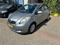 Toyota Yaris - 1.3 VVTi Sol MMT